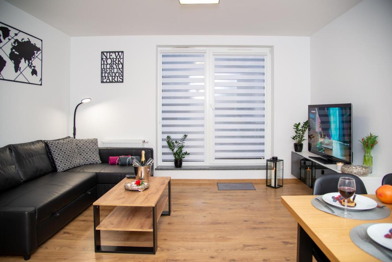 Maya'S Flats & Resorts 49 - Spacious 3 Rooms Apartment In Szafarnia Gdansk Exterior foto