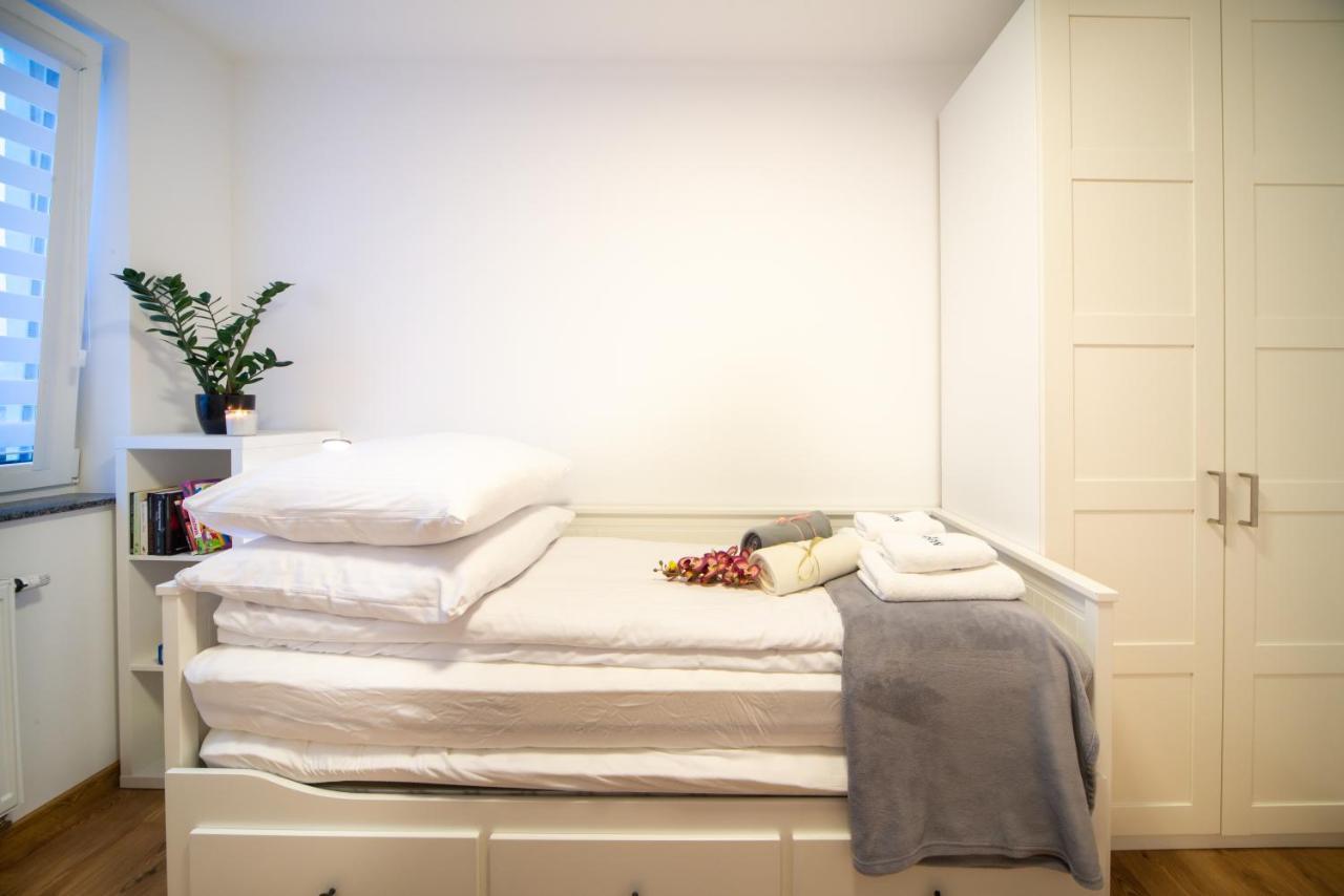 Maya'S Flats & Resorts 49 - Spacious 3 Rooms Apartment In Szafarnia Gdansk Exterior foto
