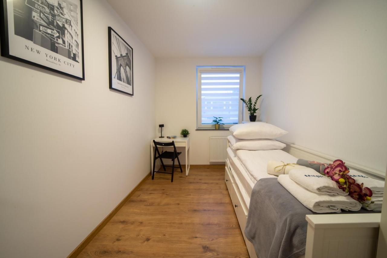 Maya'S Flats & Resorts 49 - Spacious 3 Rooms Apartment In Szafarnia Gdansk Exterior foto